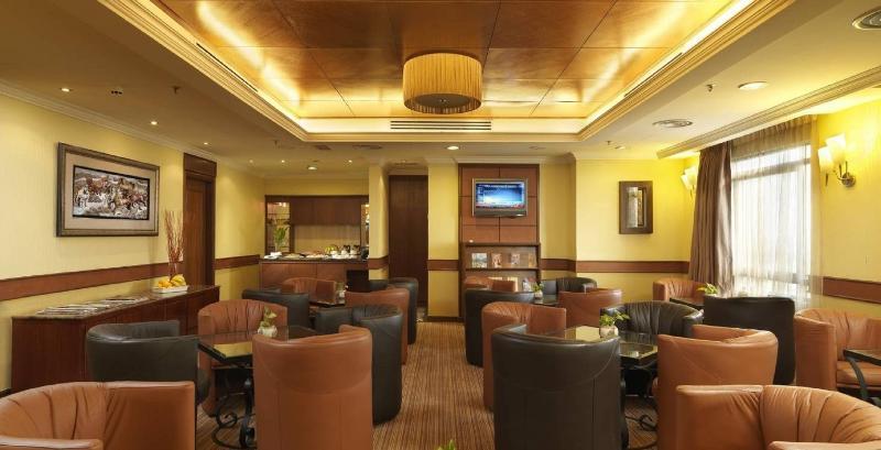 Holiday Villa City Center Alor Setar Restaurang bild
